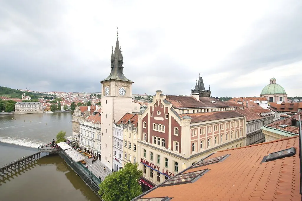 Charles Bridge Palace Prague 4*,