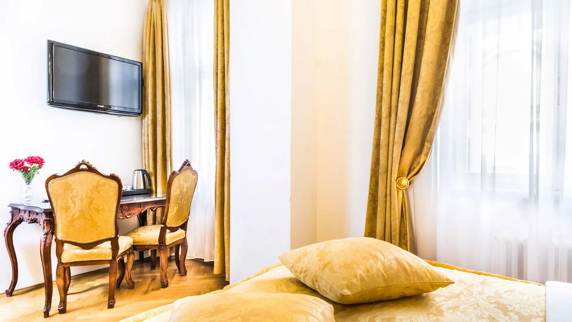 Hotel Charles Bridge Palace Prague